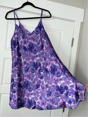Vintage Cacique Plus Size 14/16 Purple Floral Pattern Slip Dress